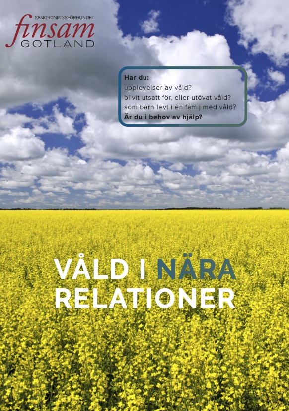 Framsida broschyr om våld i nära relationer, blå himmel med vita moln över ett gult rapsfält